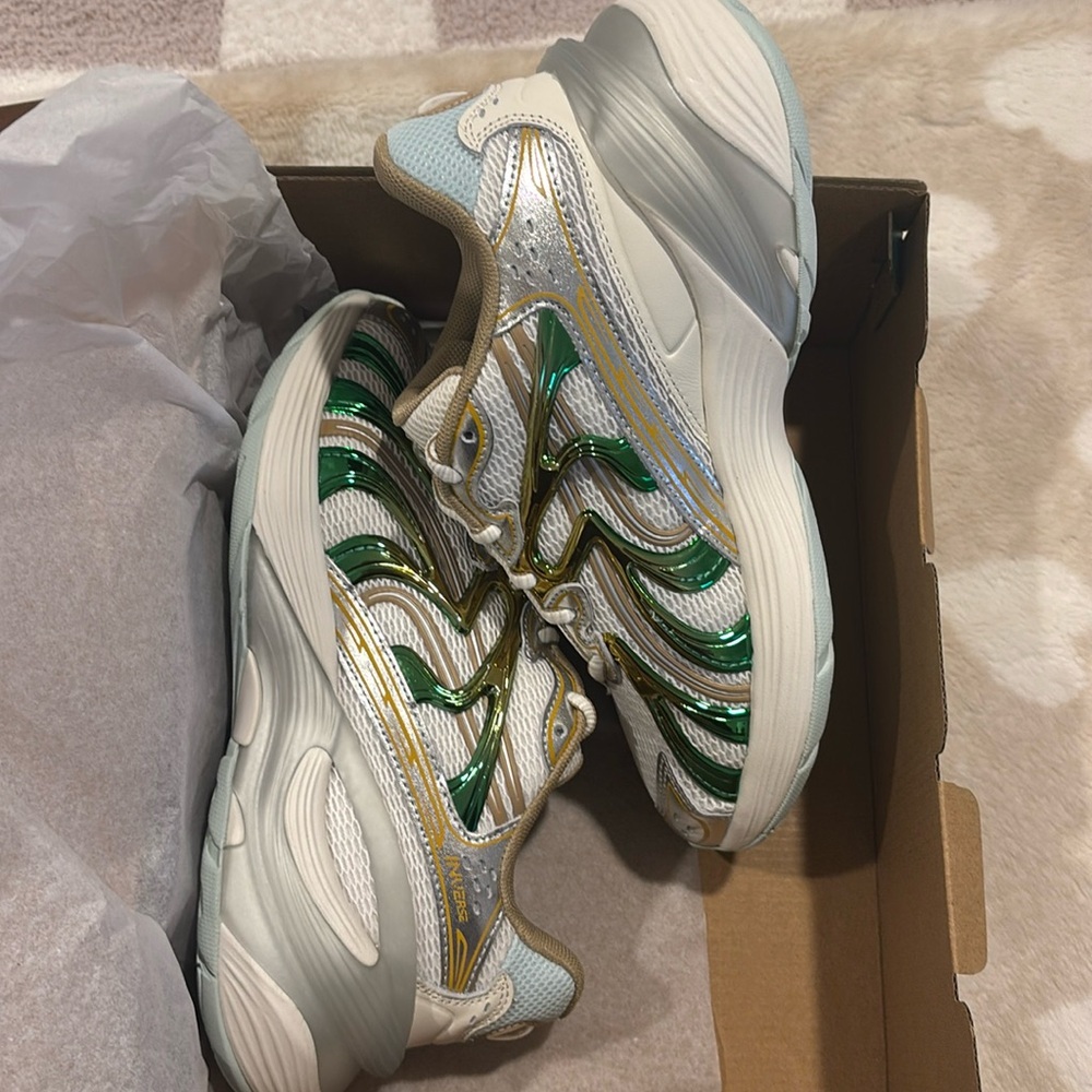 Puma Inverse Shimmer Sneakers